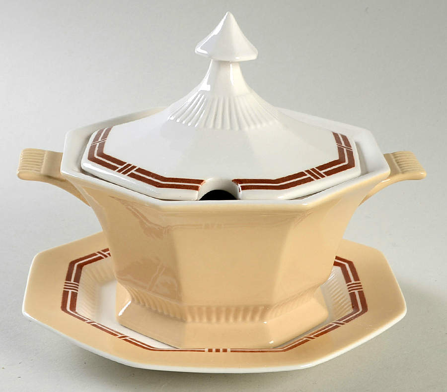 Curry Sauce Boat & Lid with Underplate by Nikko-1