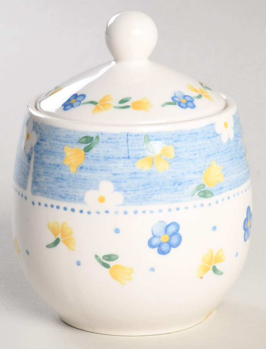 Daisy Delight Sugar Bowl & Lid by Nikko-1