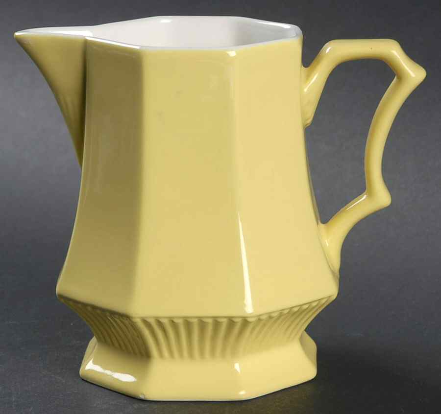 Daffodil Creamer by Nikko-1