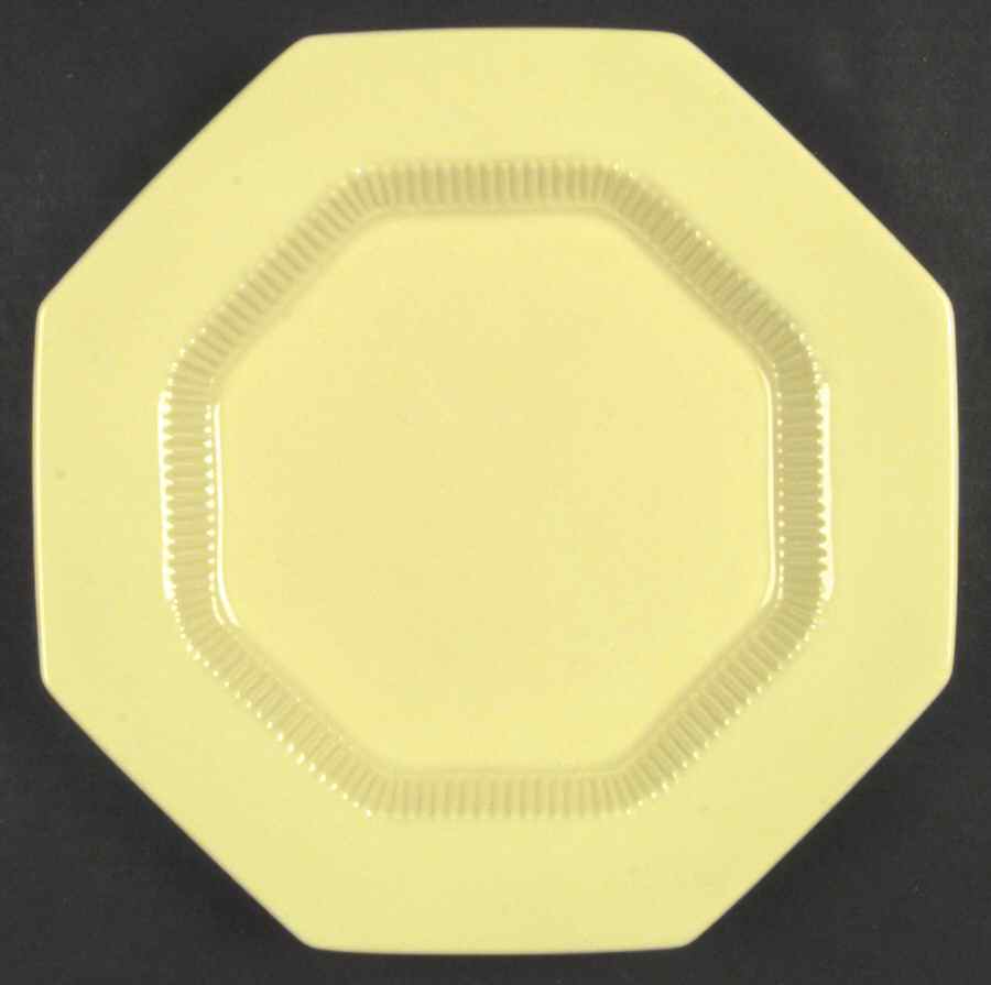 Daffodil Dinner Plate by Nikko-1