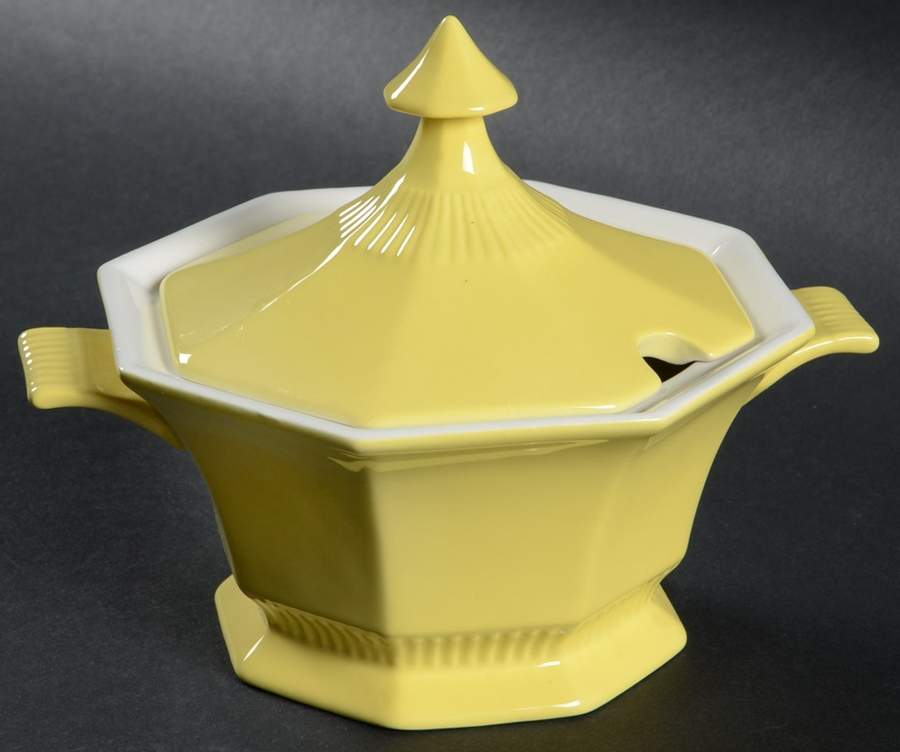 Daffodil Sauce Boat & Lid by Nikko-1