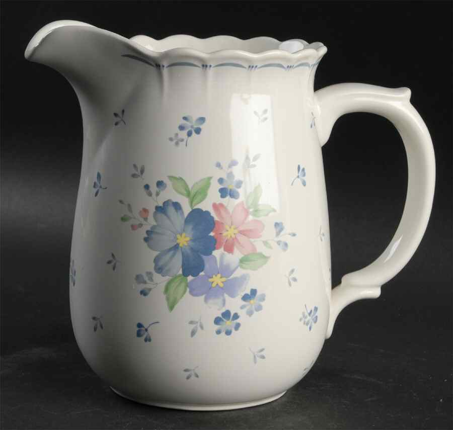 Dauphine 32 Oz Pitcher by Nikko-1