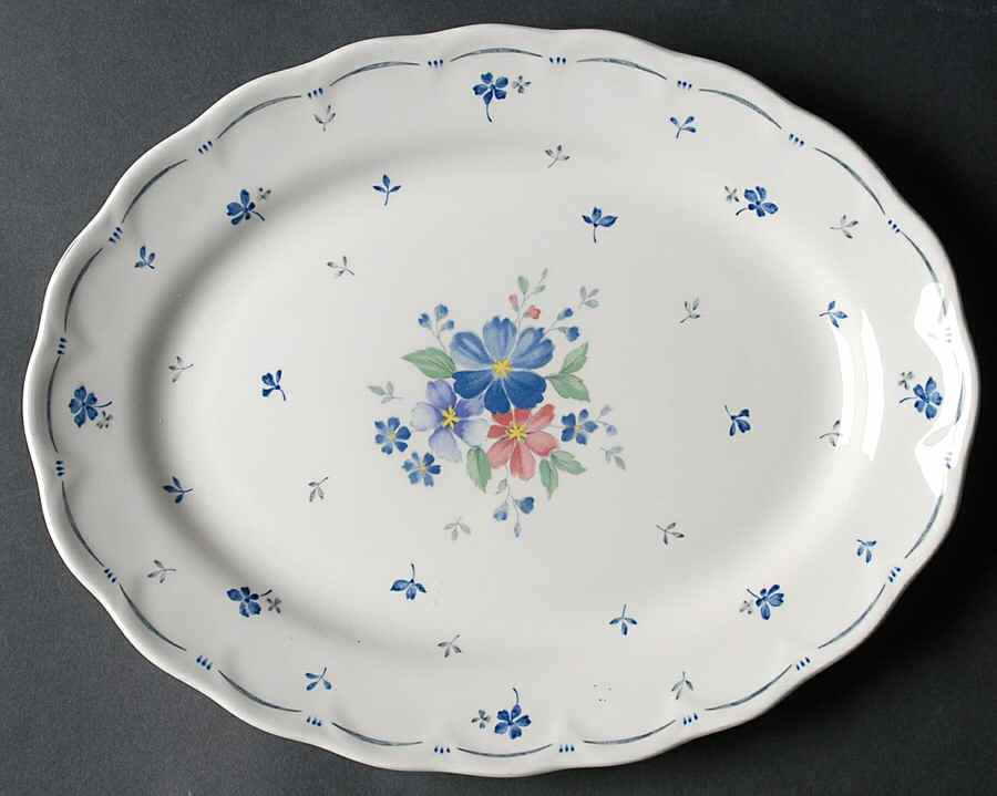 Dauphine 11" Oval Serving Platter by Nikko-1