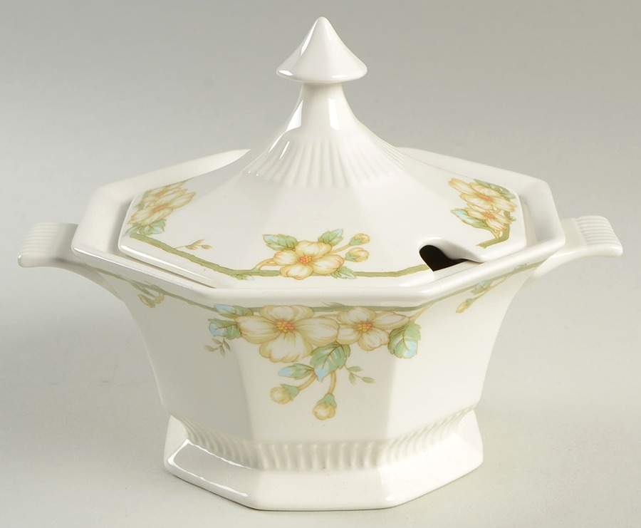 Dogwood Sauce Boat & Lid by Nikko-1