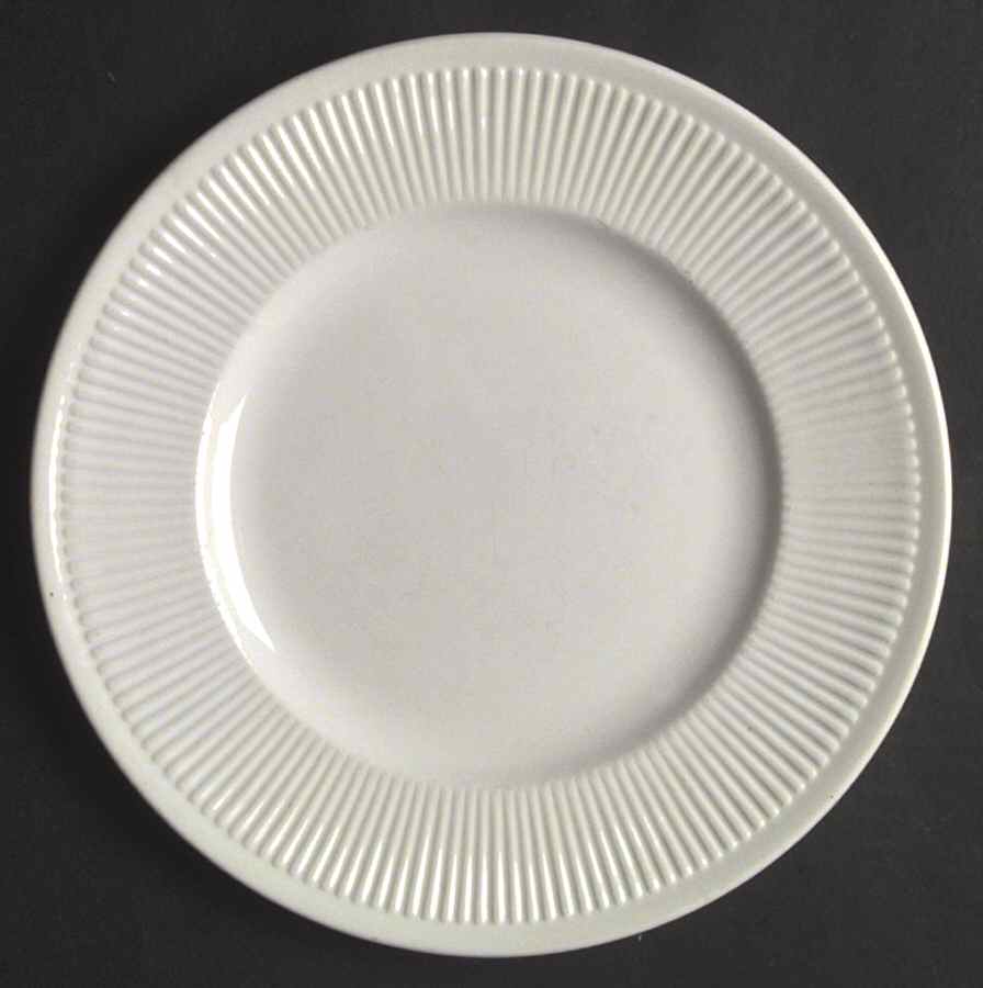 Elite Dinner Plate by Nikko-1