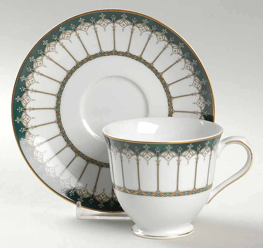 Emeraude Footed Cup & Saucer Set by Nikko-1