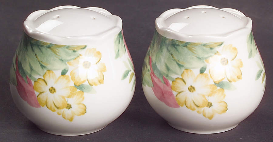 English Garden Salt & Pepper Set by Nikko-1