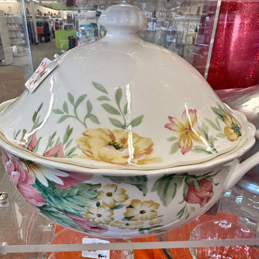 English Garden Round Covered Vegetable by Nikko-1