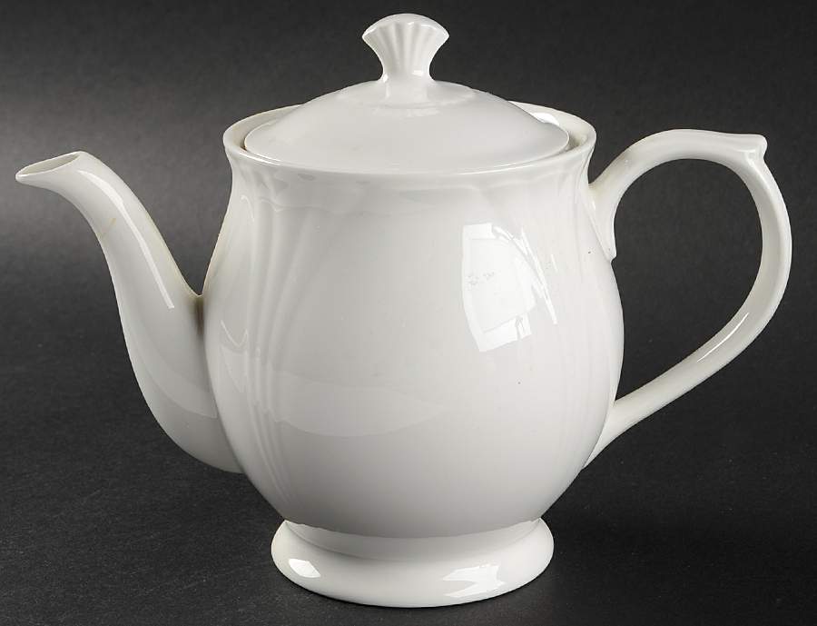 Estate White Teapot & Lid by Nikko-1