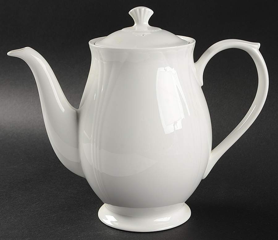 Estate White Coffee Pot & Lid by Nikko-1