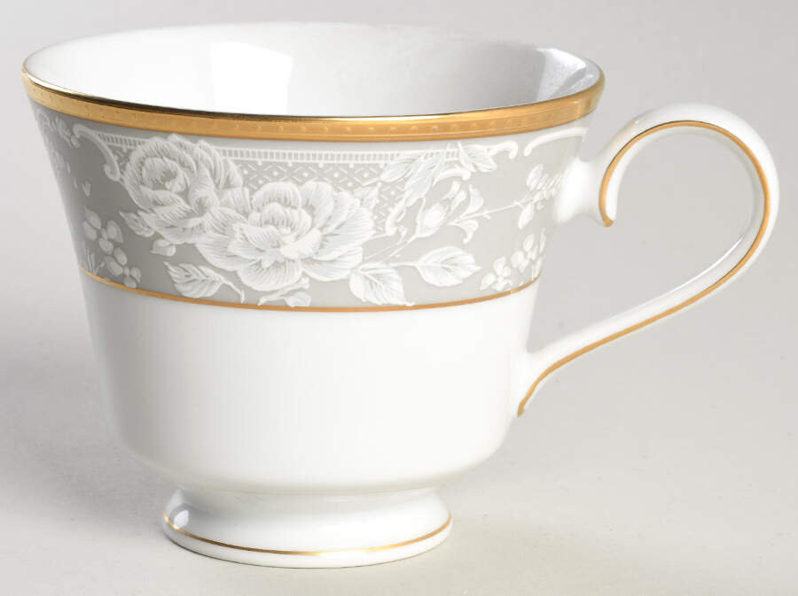 Evening Lace Footed Cup by Nikko-1