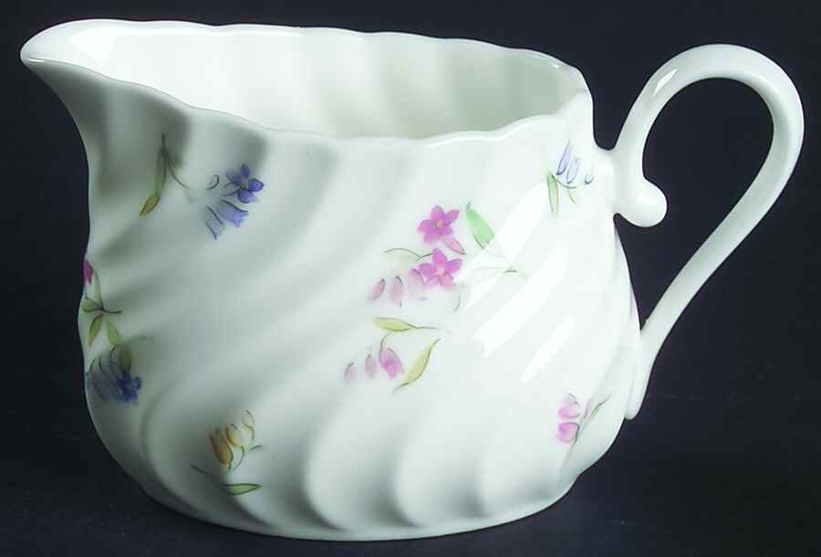 Floral Shower Creamer by Nikko-1