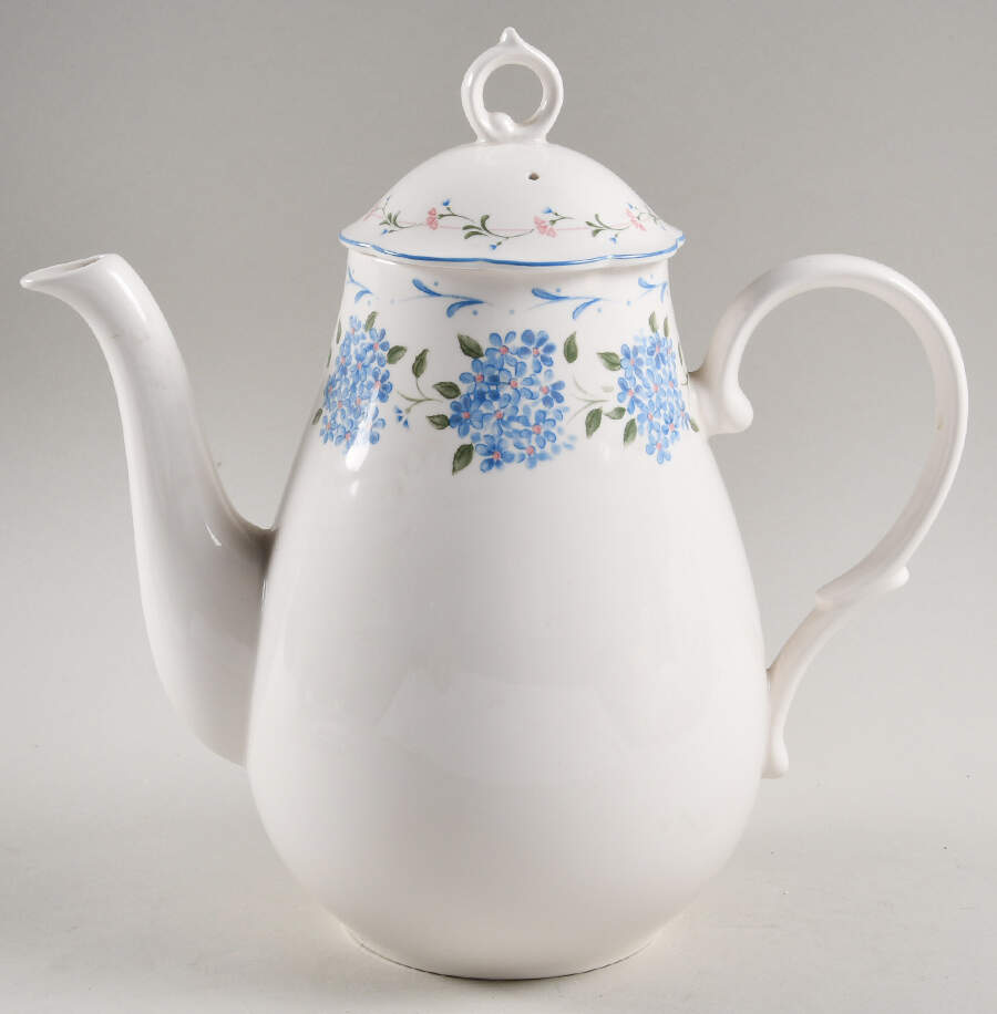 French Twist Coffee Pot & Lid by Nikko-1