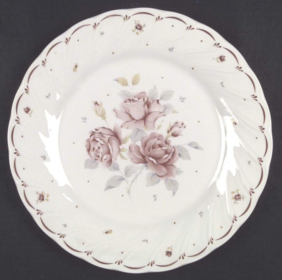 Full Bloom Dinner Plate by Nikko-1
