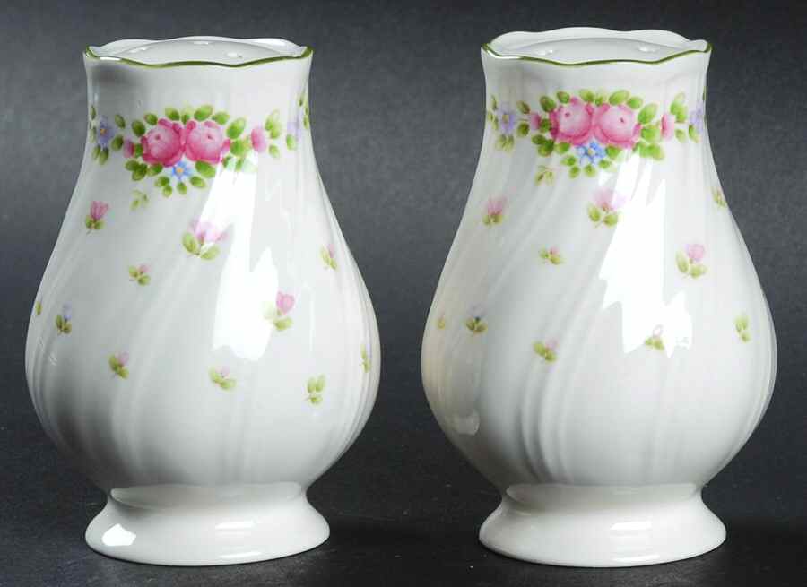 Garland Salt & Pepper Set by Nikko-1