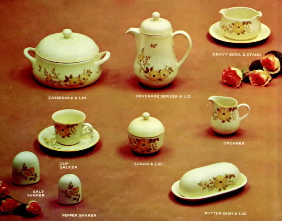 Golden Wreath Coffee Pot & Lid by Nikko-1