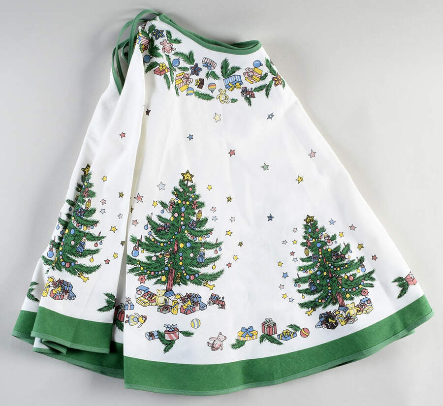 Happy Holidays Tree Skirt by Nikko-1