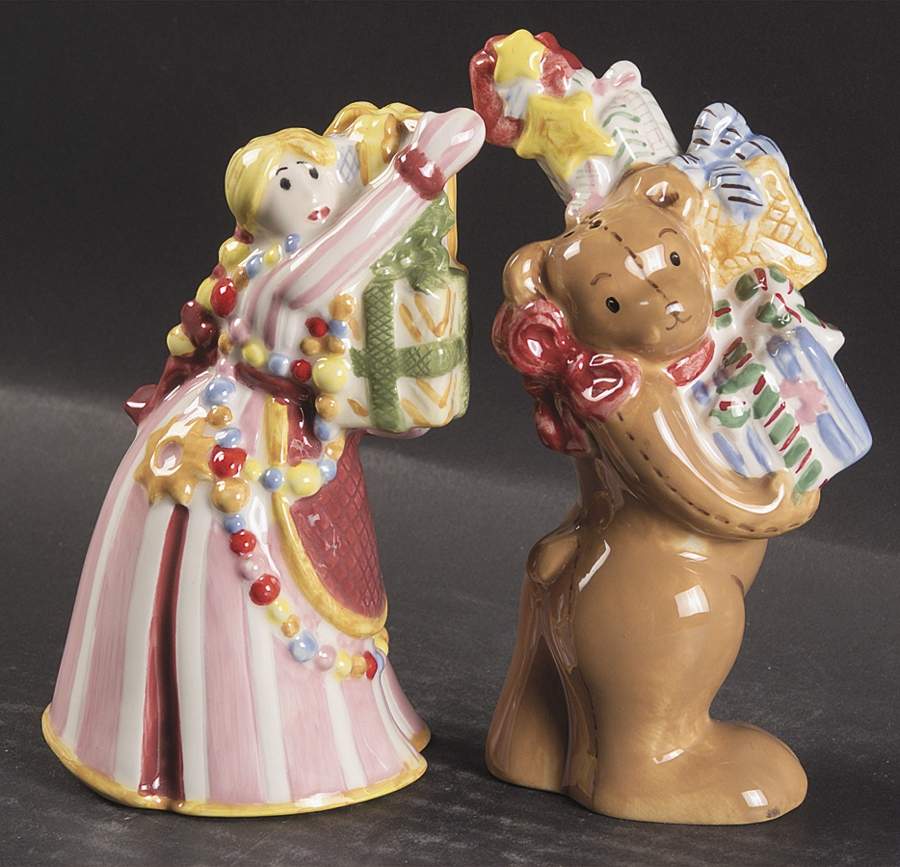 Happy Holidays Figural Salt and Pepper by Nikko-1