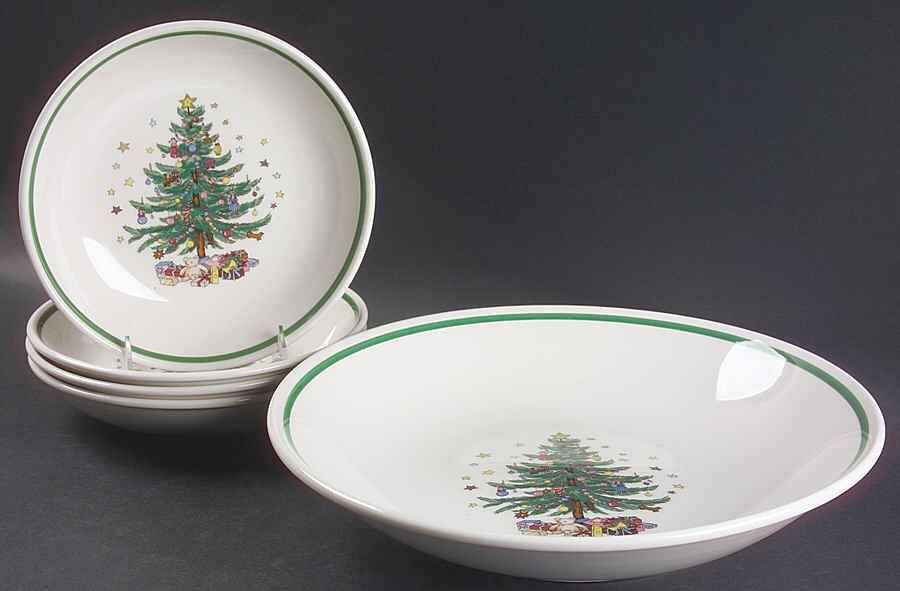 Happy Holidays (5 Piece) Pasta Set (1 Large Bowl & 4 Indvl Bowls) by Nikko-1