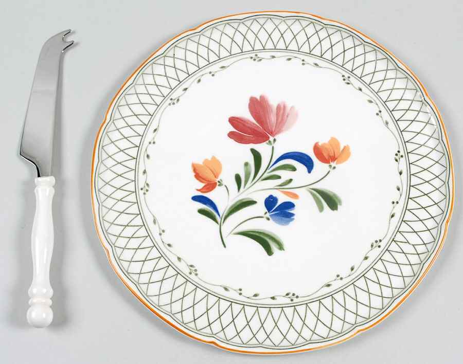 Hampton 2 Piece Cheese Dish and Knife Set by Nikko-1