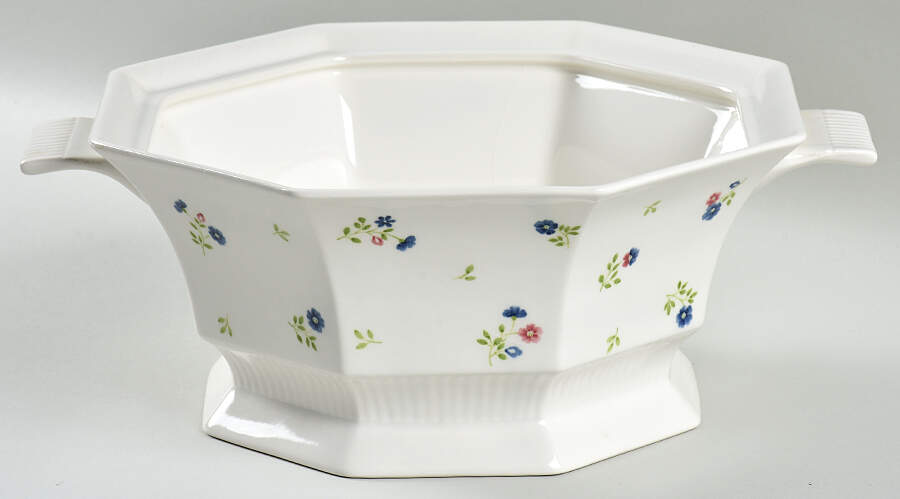 Homespun 2 Qt Round Covered Casserole No Lid by Nikko-1