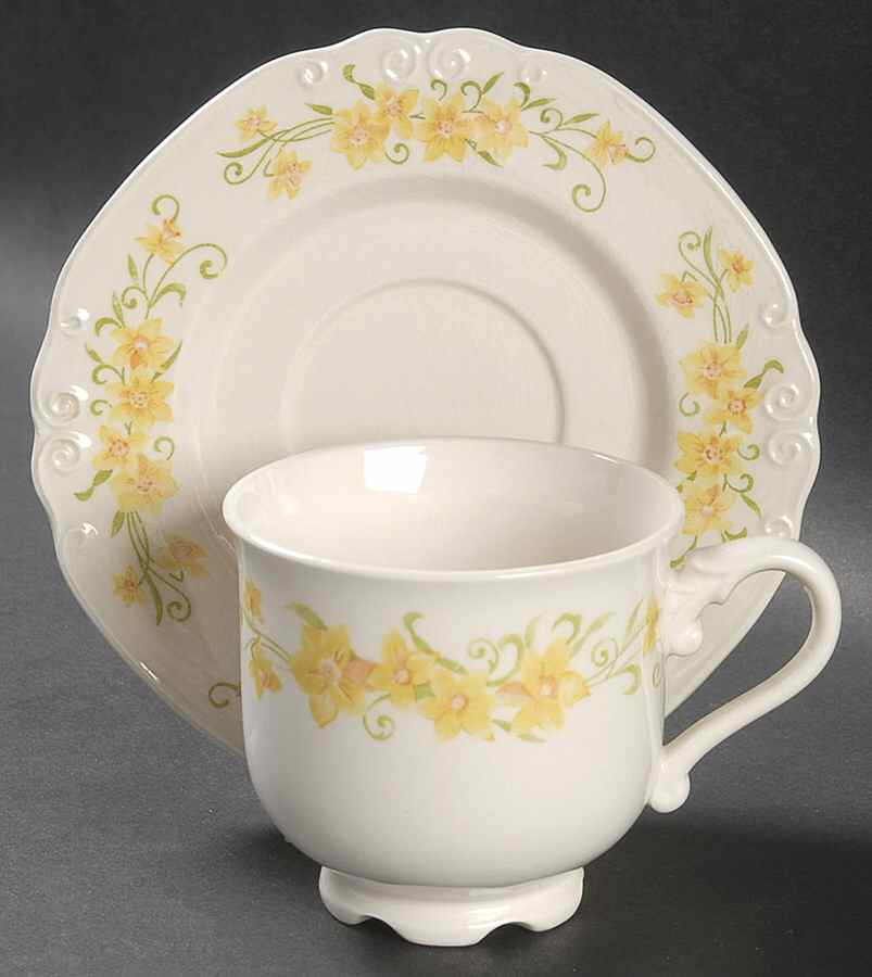 Jonquil Footed Cup & Saucer Set by Nikko-1