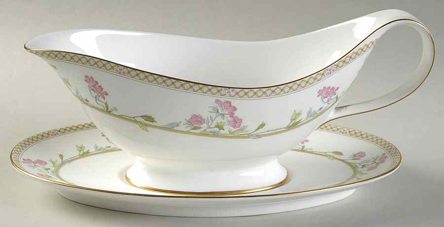 Lausanne Gravy Boat & Underplate by Nikko-1