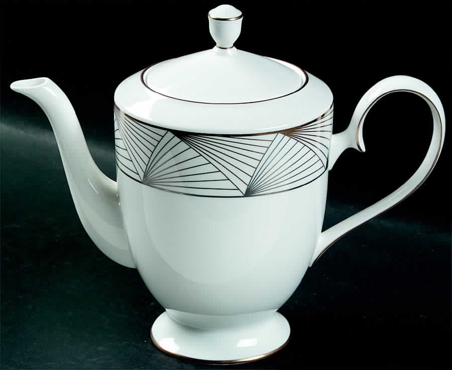 L'Etoile Coffee Pot & Lid by Nikko-1
