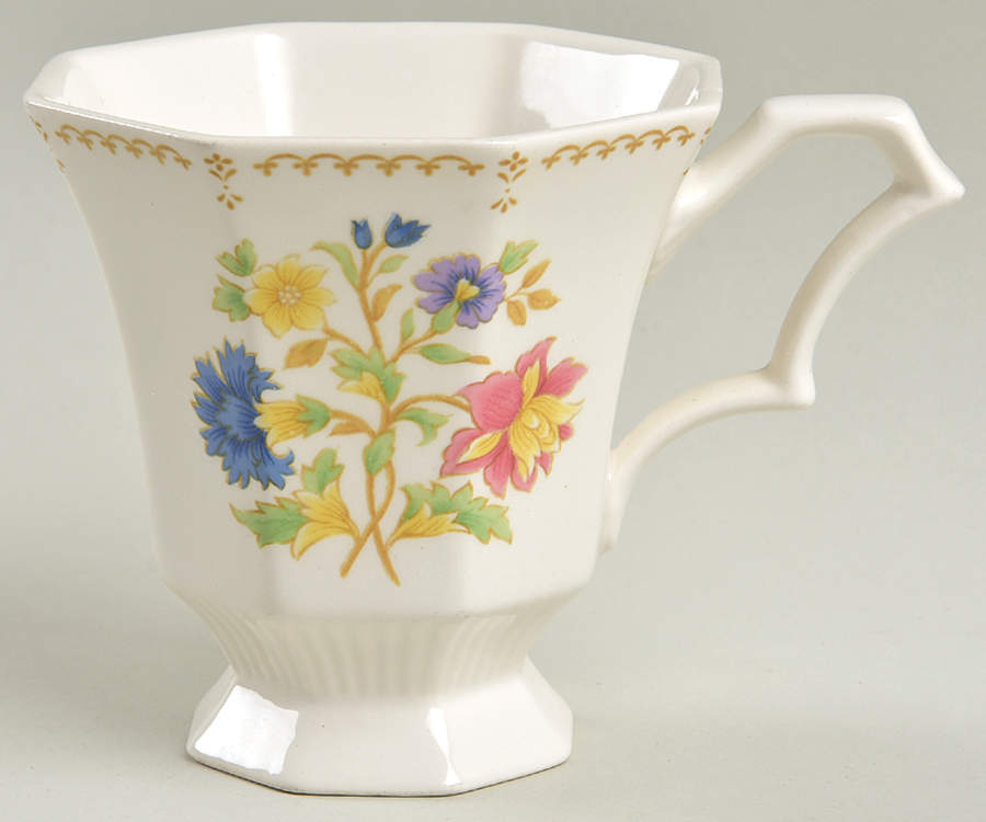 Magenta Footed Cup by Nikko-1