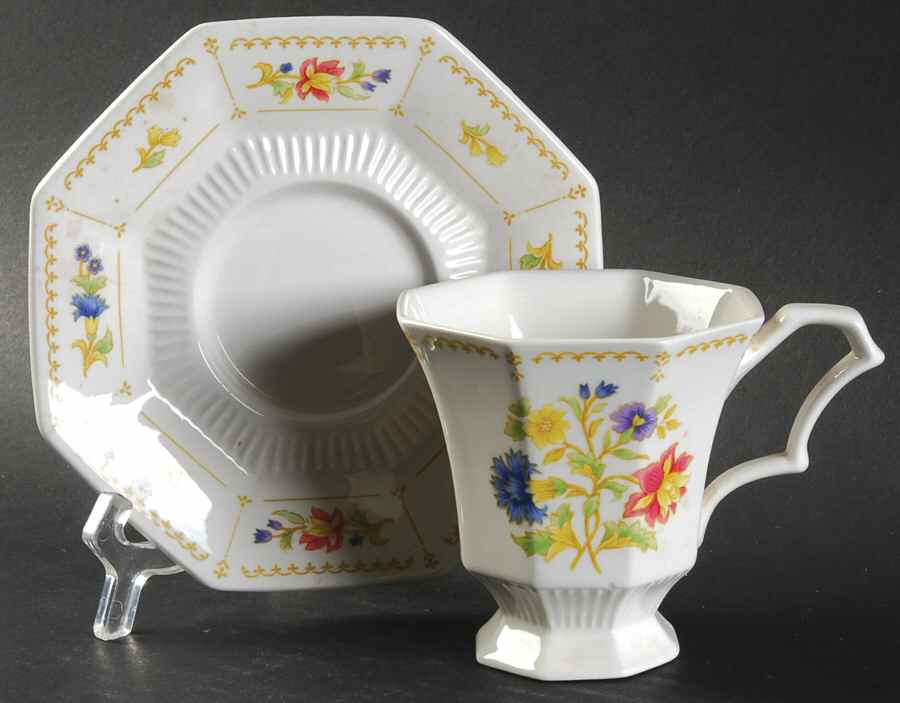 Magenta Footed Cup & Saucer Set by Nikko-1