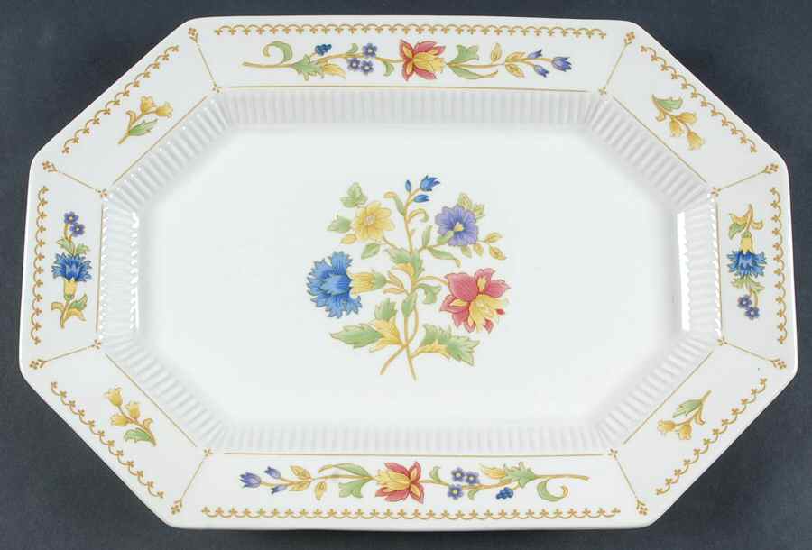 Magenta 13" Oval Serving Platter by Nikko-1