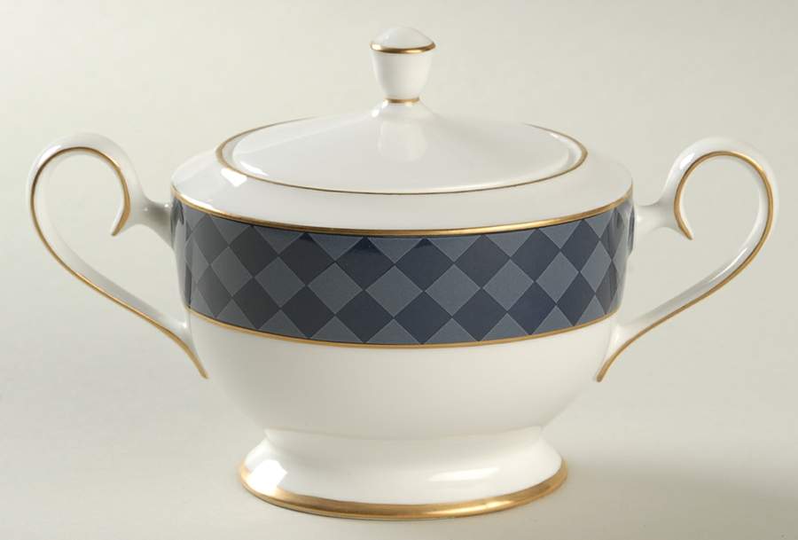 Majestic Sugar Bowl & Lid by Nikko-1