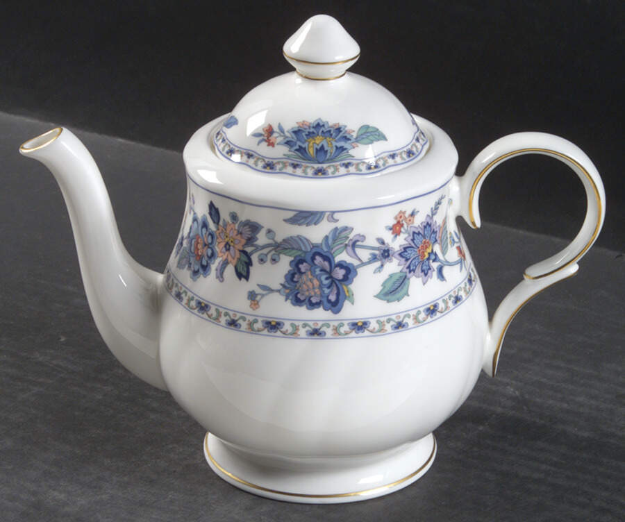 Mandarin Teapot & Lid by Nikko-1