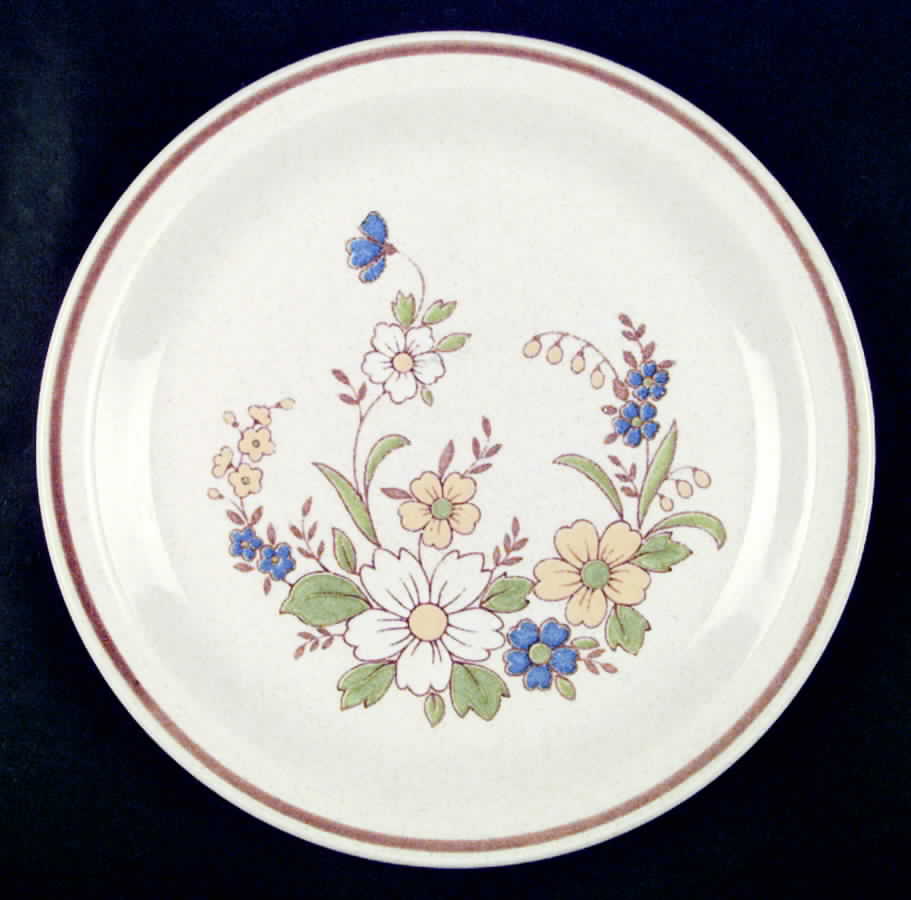 Mayflowers Dinner Plate by Nikko-1
