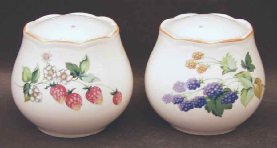 Medley Salt & Pepper Set by Nikko-1