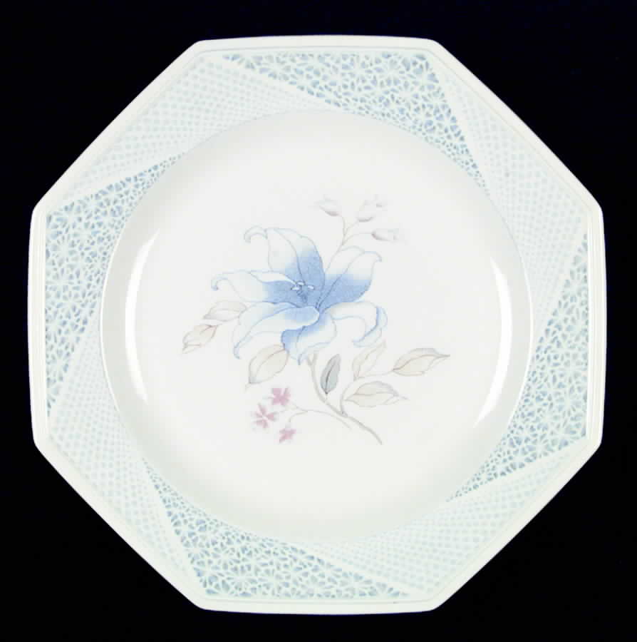 Meadow Lily Dinner Plate by Nikko-1