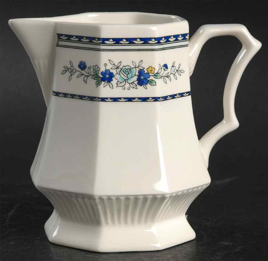 Newport Creamer by Nikko-1