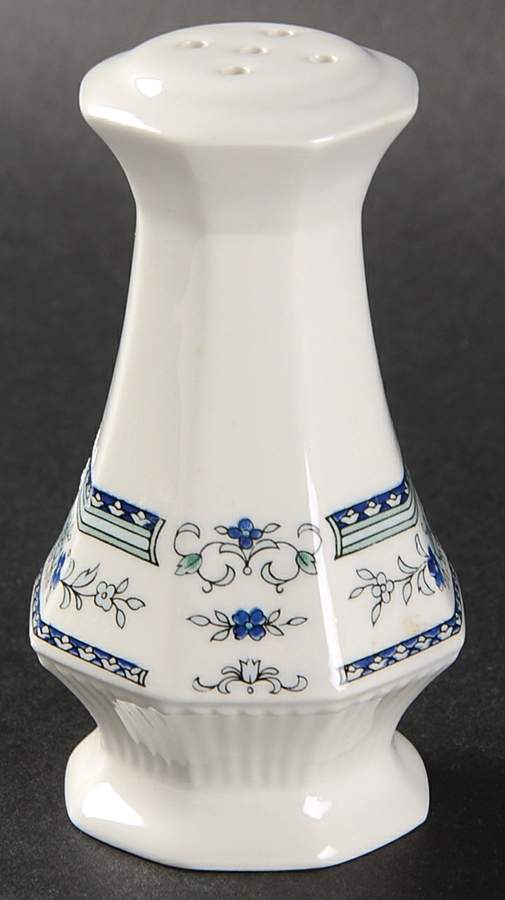Newport Pepper Shaker by Nikko-1