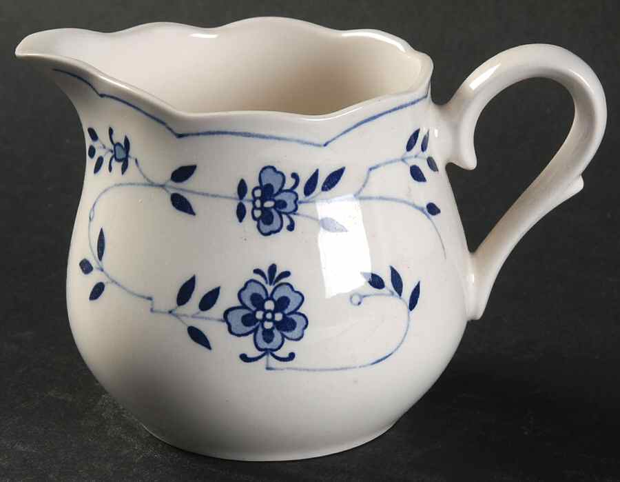NIK17 Creamer by Nikko-1