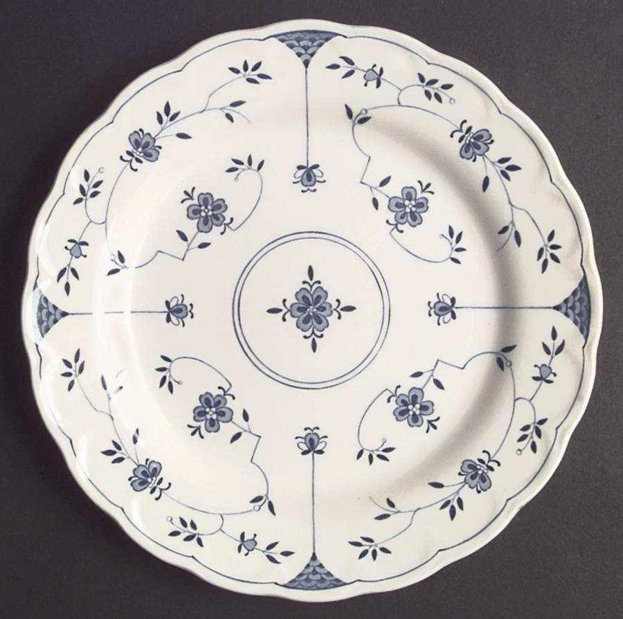 NIK17 Dinner Plate by Nikko-1