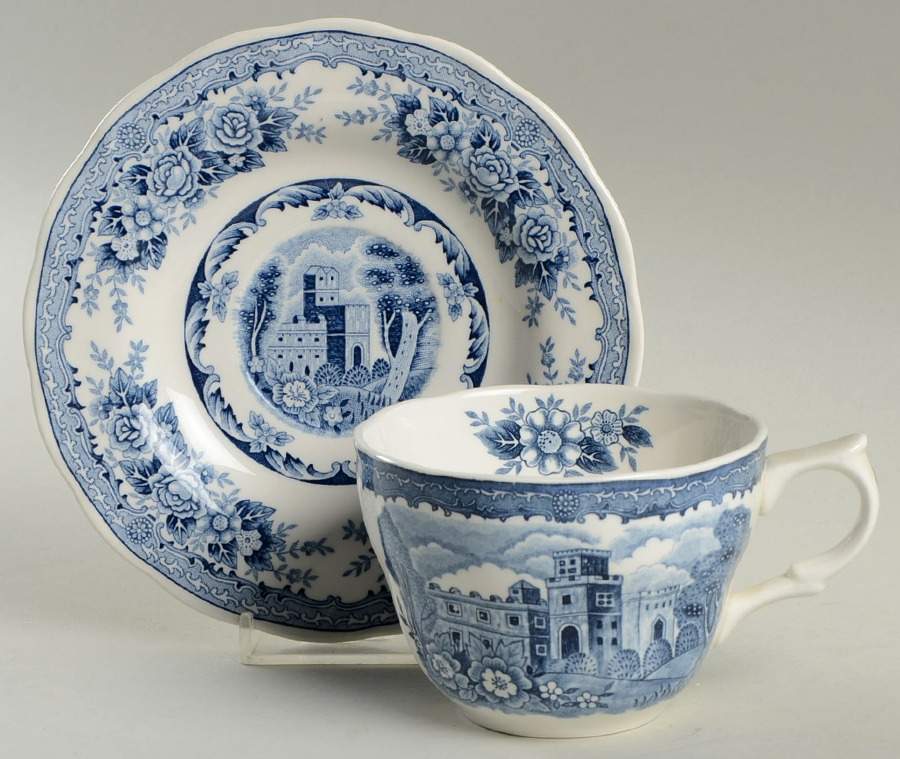 NIK19 Flat Cup & Saucer Set by Nikko-1