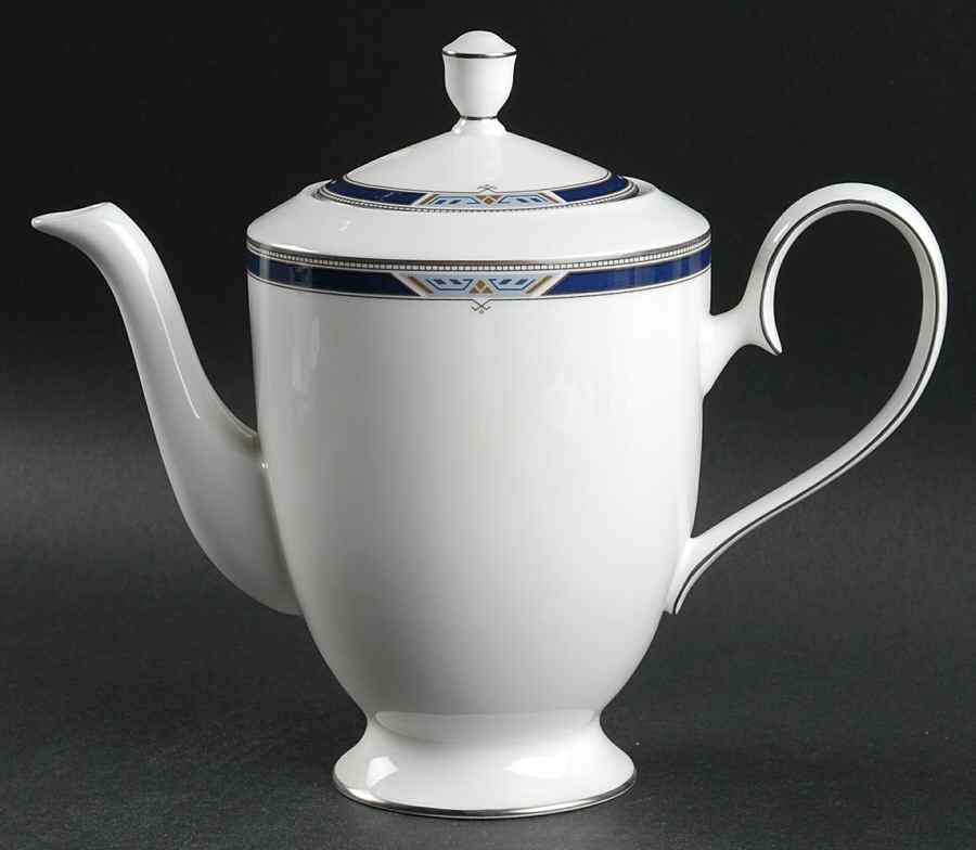 Paramount (Bone) Coffee Pot & Lid by Nikko-1