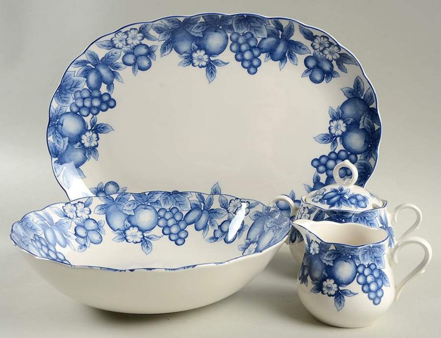 Plantation 5 Piece Hostess Set by Nikko-1