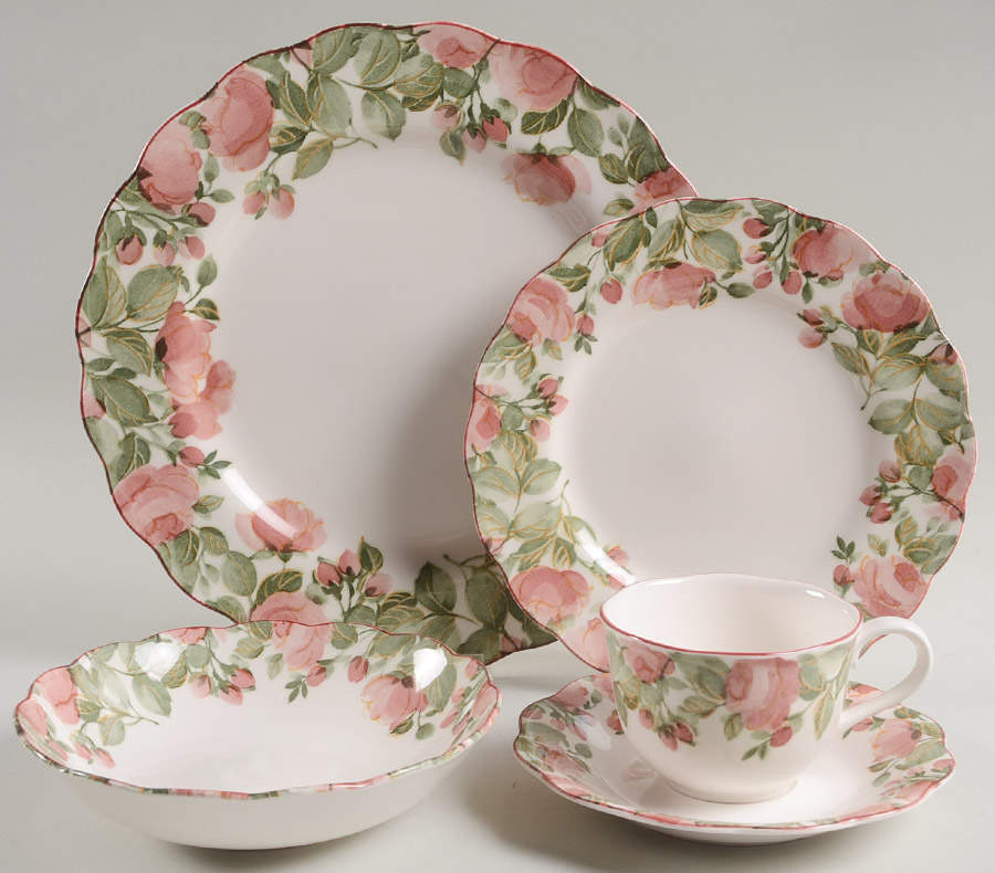 Precious 40 Piece Estate Set by Nikko-1