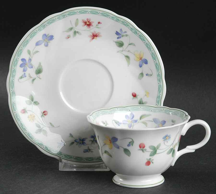Promenade Footed Cup & Saucer Set by Nikko-1