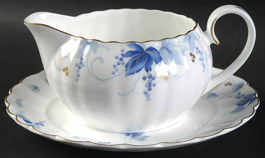 Raceme Gravy Boat & Underplate by Nikko-1