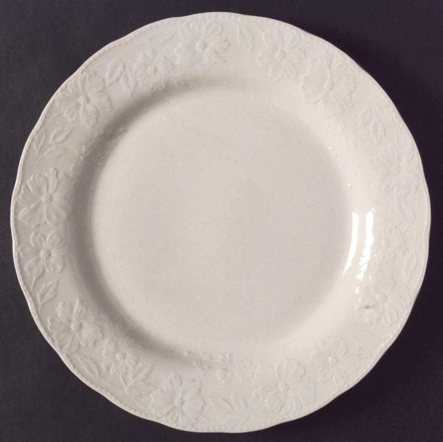 Romance Dinner Plate by Nikko-1
