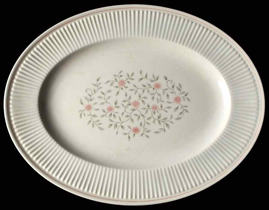Royal Pink 14" Oval Serving Platter by Nikko-1