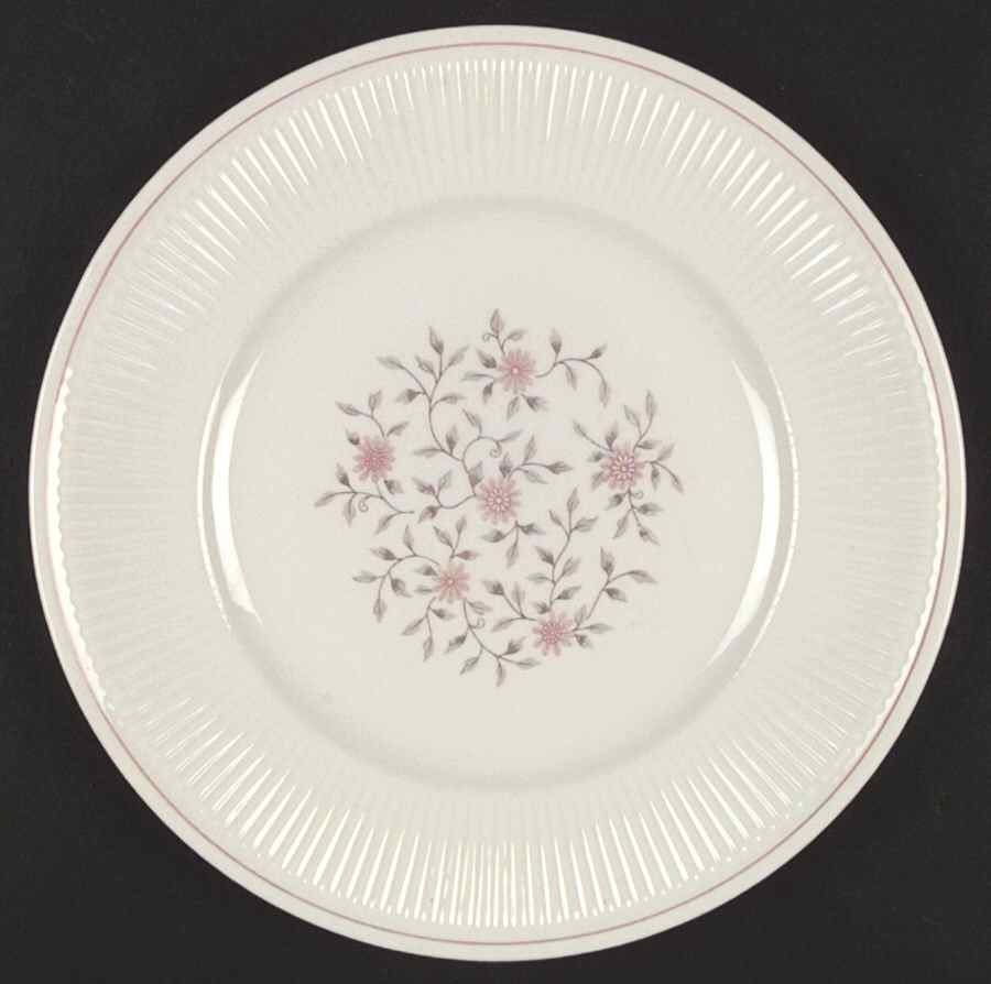 Royal Pink Dinner Plate by Nikko-1