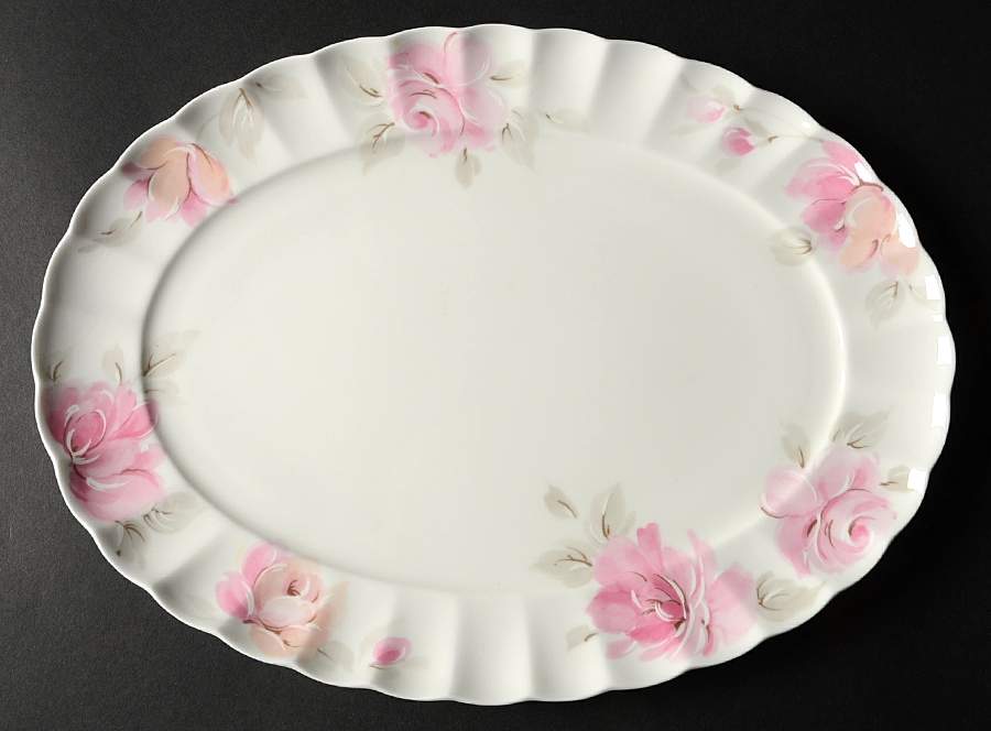 Rose Splendor 13" Oval Serving Platter by Nikko-1